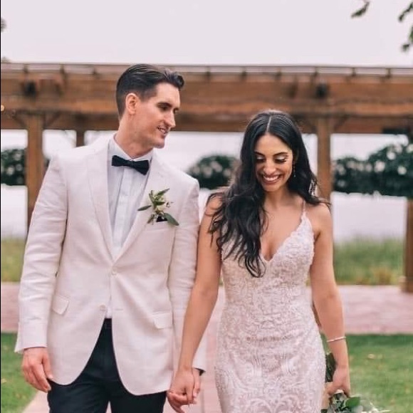 Meet your Posher, Melissa - Picture 1 of 1